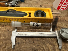 Load image into Gallery viewer, 50hole Low Profile 18-14mm down stem for beakers