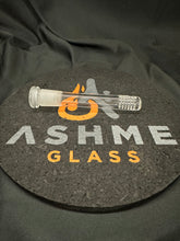 Load image into Gallery viewer, 50hole Low Profile 18-14mm down stem for beakers